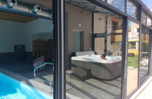 Tence Hotel | Logis SPA Hotel Restaurant De La Poste