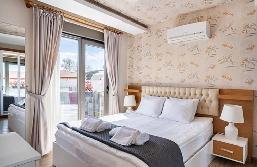 Eski Lara Apartment | Loi Suite