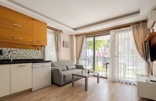 Eski Lara Hotel | Loi Suite