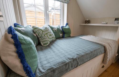 Icklesham House | Loke Cottage - Winchelsea Nr Rye