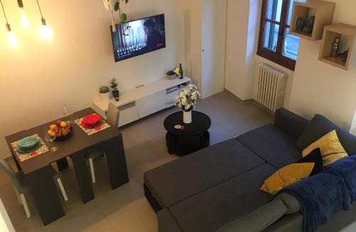 Santa Maria Novella Apartment | Lola Loft