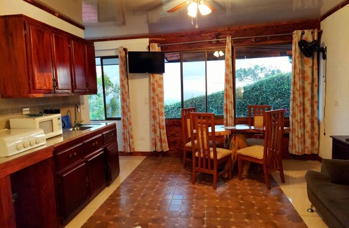 San Isidro Hotel | Loma Tranquila