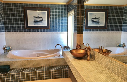 McCracken Bed & Breakfast | Londolozi Lodge pet-friendly luxury B&B