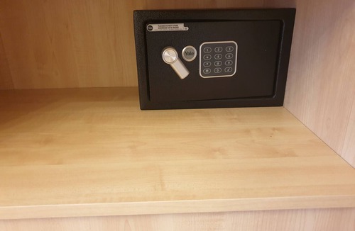 Southgate Apartment | London Luxury 2 Bedroom with Sofas with Lounge AC, Garden Free Parking near Tube
