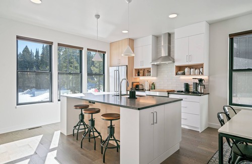 Bozeman Condo | Lonely Mountain Chalet