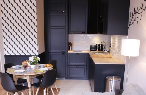 Saint-Louis Apartment | Long and short stays, 2 premium rooms, conveniently located - 2/4 people