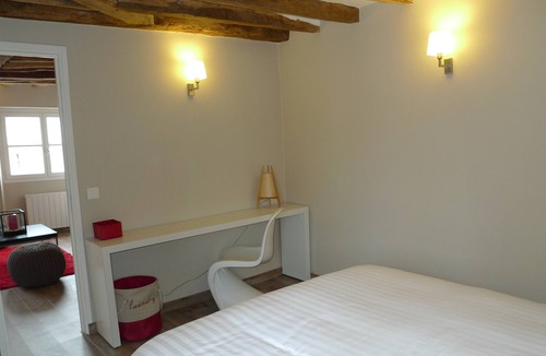 Saint-Louis Apartment | Long and short stays, 2 premium rooms, conveniently located - 2/4 people