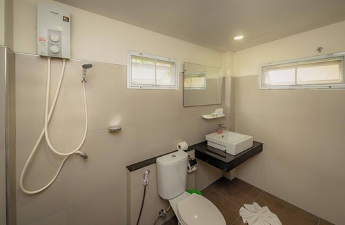 Haad Yao Resort | Long Bay Resort