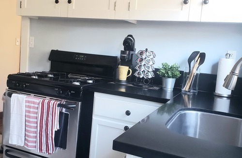 Belmont Shore Cottage | Long Beach, Belmont Shore. Centrally Located. Near Airport.