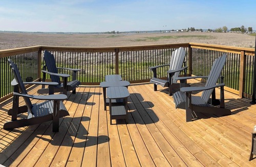 Long Point House | LONG POINT - HERONS LANDING sleeps 8-12 beach/bird watch