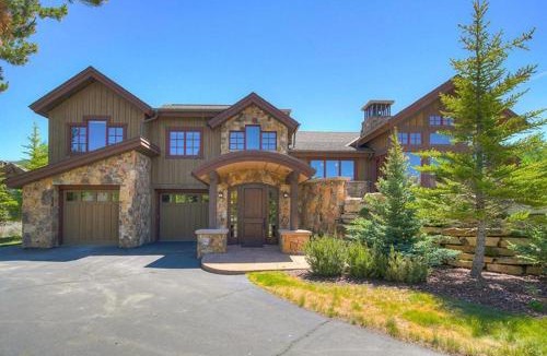 The Highlands House | Long Ridge Lodge