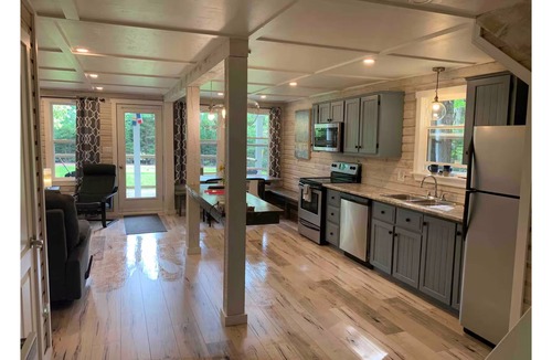 French River Cottage | Long River Hideaway