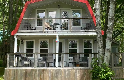 French River Cottage | Long River Hideaway