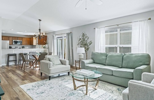Wildwood Villa | Long term pricing - Charming 2 bed Villa awaits for you.
