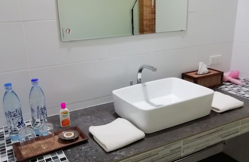 Khua Mung Hotel | Longan Tree