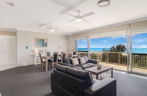 Bilinga Apartment | Longbeach 11 - Bilinga/North Kirra Beachfront