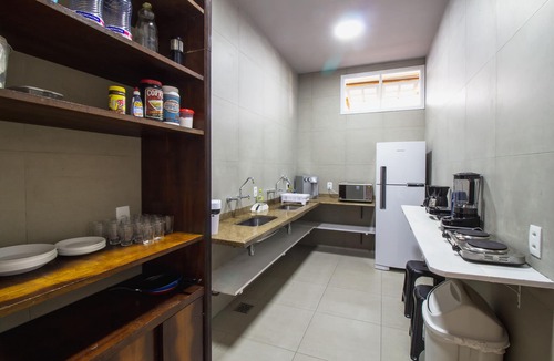 Recreio dos Bandeirantes Hostel | LONGBOARD PARADISE SURF CLUB