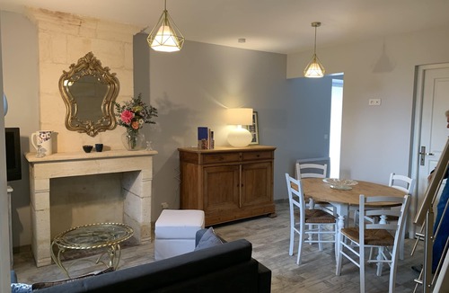 Petit-Palais-et-Cornemps House | Longère, small gîte in the heart of the Saint-Emilion vineyards