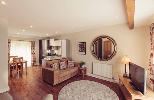 Tewitfield Hotel | Longlands Inn and Restaurant