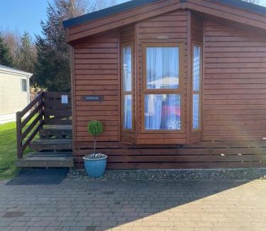 Morpeth Ski Chalet | Longstone Lodge