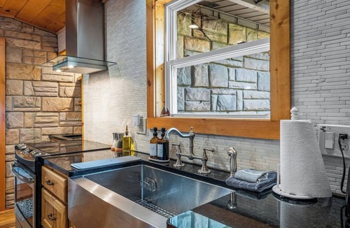 Mentone Cottage | Longview Cottage | Mountain View, Sunset, Fire Pit