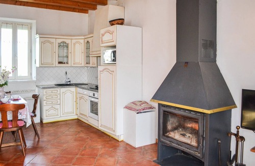 Saint-Mesmin House | Look forward to a wonderful break from everyday life in this vacation home.