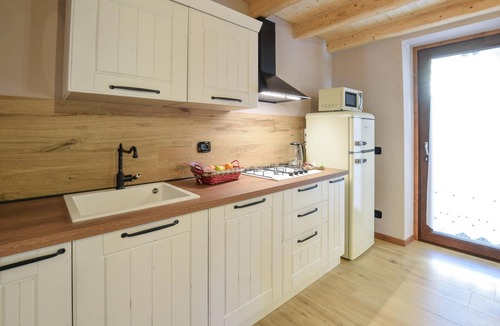 Velo Veronese Apartment | Look forward to a wonderful break from everyday life in this comfortable vacation apartment.