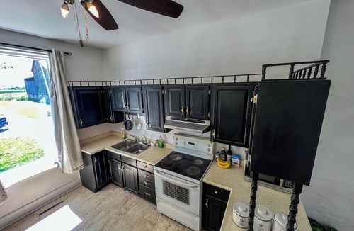 Norval Other | Looking for a getaway in the woods close to the city?(pet friendly, party?)