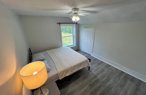 Norval Other | Looking for a getaway in the woods close to the city?(pet friendly, party?)