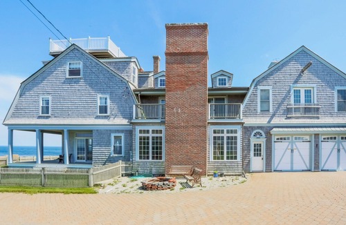 Brant Rock House | Looking for a HUGE family reunion house, Corporate Holiday Events