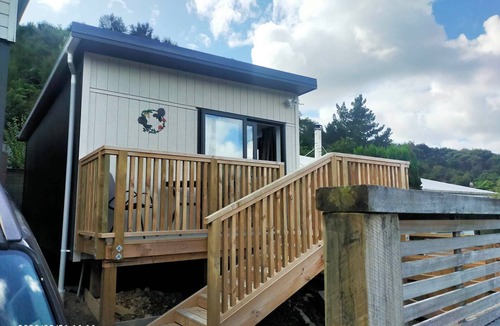 Stokes Valley Apartment | Looking for a peaceful retreat visit our Self-contained studio with own entrance