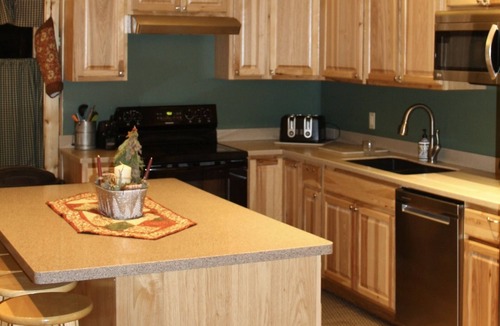 Gardiner Cabin | Looking for a quick summer 2026 getaway? We might have just the dates you want!
