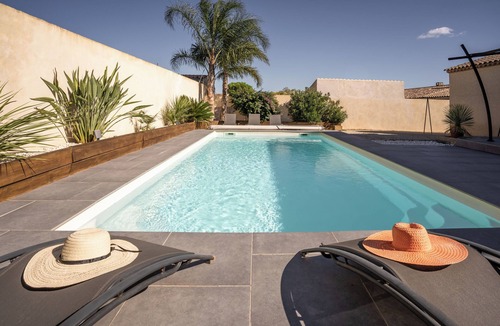 Mailhac Villa | Looking for authenticity, sun, swimming pool, relaxation with family or friends?