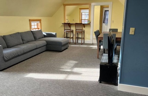 Lincoln Apartment | Loon Loft on Main Street