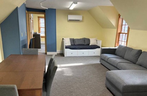 Lincoln Apartment | Loon Loft on Main Street