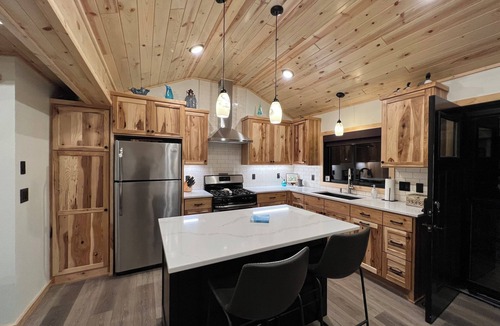 Whipholt Cabin | Loon's Nest: Lakefront Boutique Cabin on Leech Lake with Private Dock & Lift