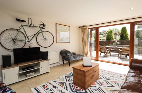 Battle Cottage | LOOSE FARM LODGE, pet friendly, character holiday cottage in Battle