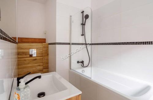 Plock Apartment | LOQUS Apartamenty Studia Pokoje
