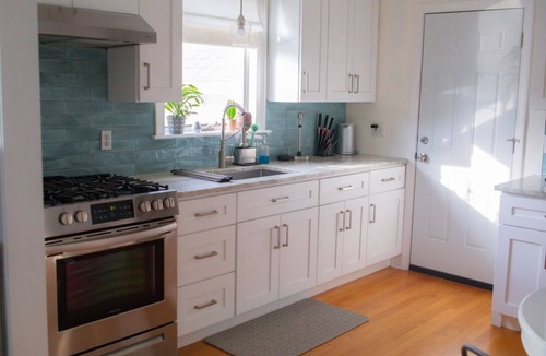 Lordship House | Lordship Charmer HAS IT ALL! Comfortable stay, accessible, family friendly!