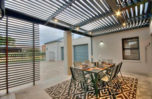 George House | Lorelei Guest House