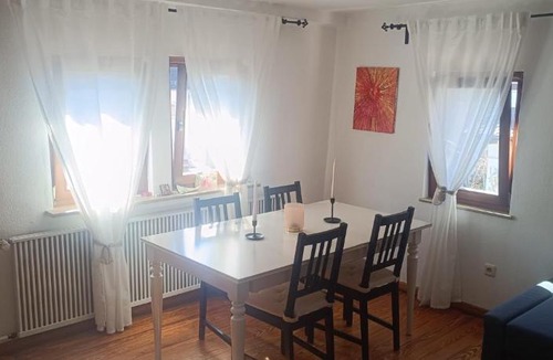 Biebernheim Apartment | Loreley 2 Zimmerwohnung mit Hof und Garten