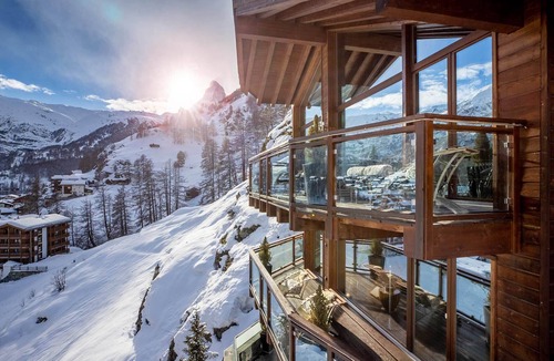 Manhattan Ski Chalet | Lorem ipsum