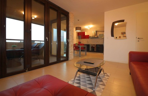 City Center Apartment | Lorena Premium apartment with sea views in the city center 200 m from the beach