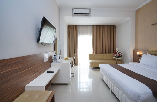 Sukaraja Hotel | Lorin Sentul Hotel