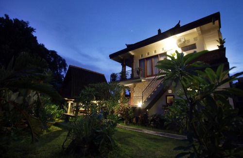 Ubud City-Centre House | Loris Homestay
