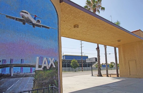 West Athens Hotel | Los Angeles Inn & Suites - LAX