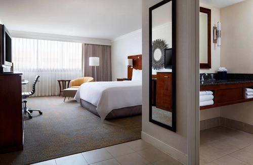 Burbank Hotel | Los Angeles Marriott Burbank Airport