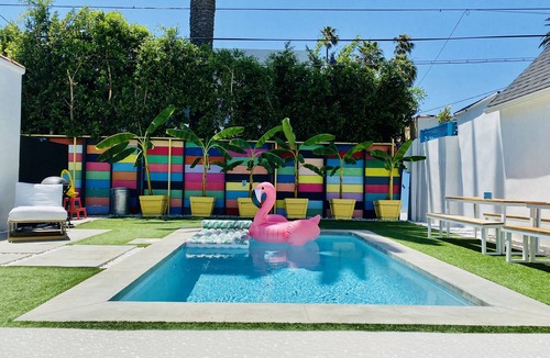 Beverly Grove House | Los Angeles retreat with with heated pool fire pit and beautiful outdoor areas