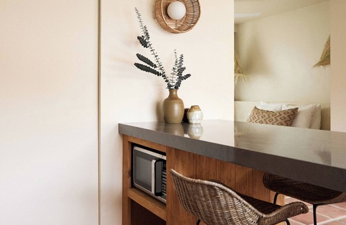 Imperial Beach Hotel | Los Bungalows