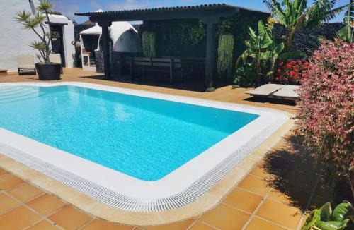 Masdache Apartment | Los dragos